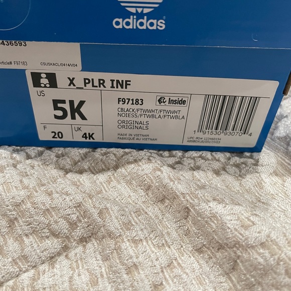 Toddler Adidas Sneakers - Picture 6 of 6